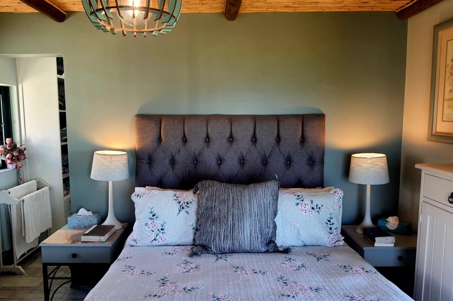 4 Bedroom Property for Sale in Fynbosstrand Western Cape